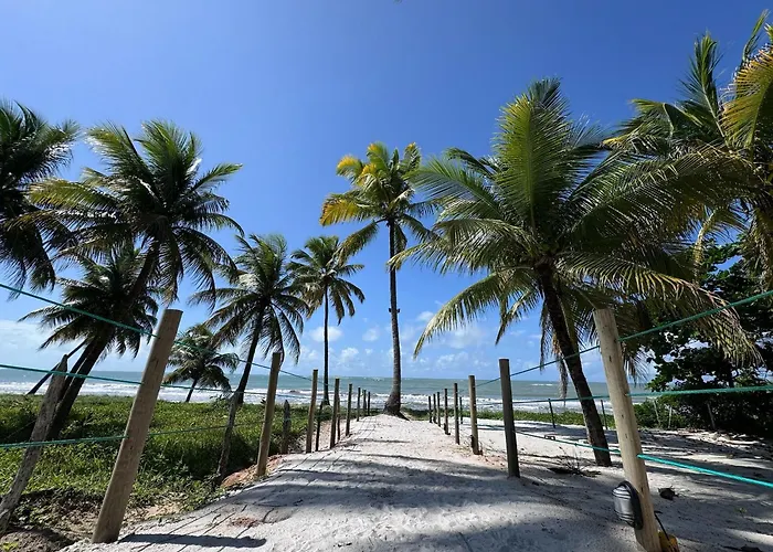 Villa Naluri Frente Mar Em Japaratinga Por Quarto A Vista